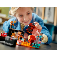 Bastionul din nether, lego 21185,  Seturi de constructie | electropc.ro