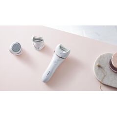 Epilator umed si uscat philips seria 8000 bre730/10, 7 accesorii, 32 pensete, utilizare fara fir, 2 setari viteza, opti-light, discuri ceramice, argintiu, l x a x i (mm) 65x210x185,  Epilatoare | electropc.ro