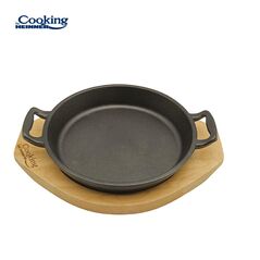 Tigaie servire fonta pura cu suport de lemn dia 20 cm, cooking by heinner,  Tigai si seturi | electropc.ro