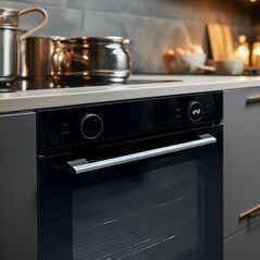 Cuptor incorporabil heinner hbo-m7210gcdrc-gbk, multifunctional, clasa energetica a+, capacitate 72 l, timer digital, display touch,  autocuratare catalitica, 10 functii, functie pizza, gatire asistata de ventilatie, grill, functie dezghetare, lumina cupt,  Incorporabile | electropc.ro