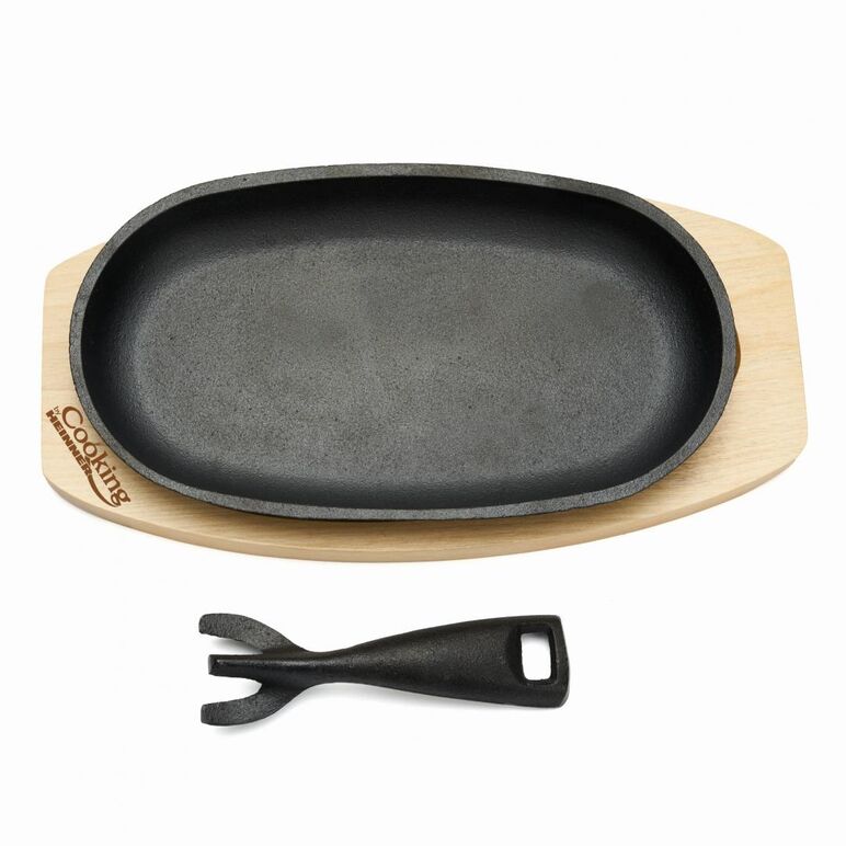 Platou servire oval, 24x14 cm , fonta pura , cu maner detasabil si baza din lemn,cooking  by heinner,  Tigai si seturi | electropc.ro