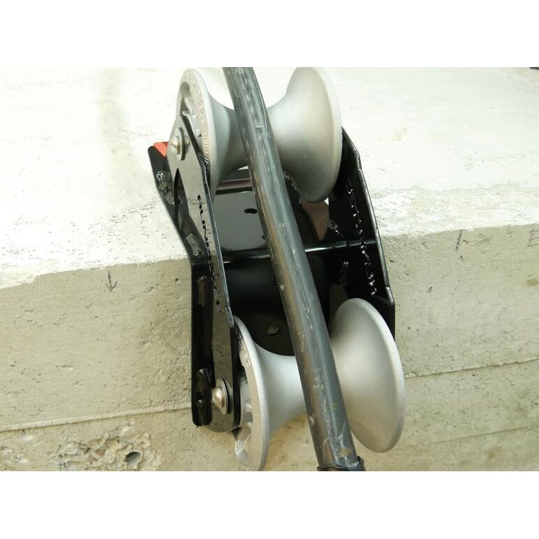 RUNPOTEC ghidaj cablu cu 2 role, 90 grade, diametru rola 130 mm, diametru max cablu 100 mm, max 1500 kg, 10153,  Sisteme de tragere a cablurilor | electropc.ro