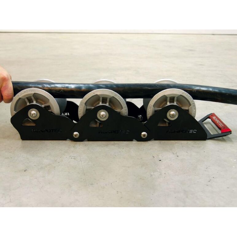 RUNPOTEC ghidaj cablu cu 3 role, diametru rola - 130 mm, diametru cablu - max 100 mm, 10166,  Sisteme de tragere a cablurilor | electropc.ro