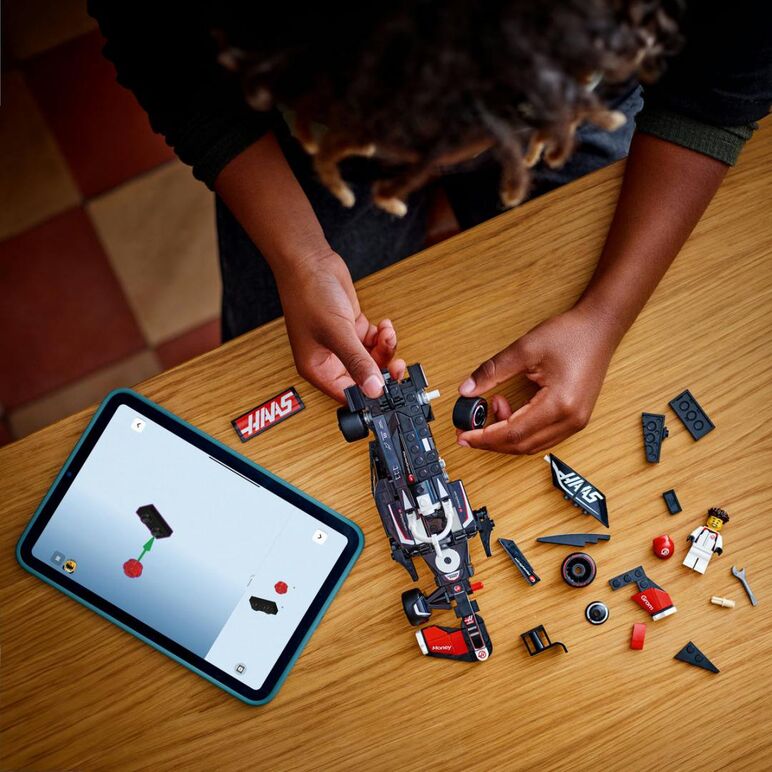 Masina de curse moneygram  haas f1, team vf-24, lego 77250,  Seturi de constructie | electropc.ro