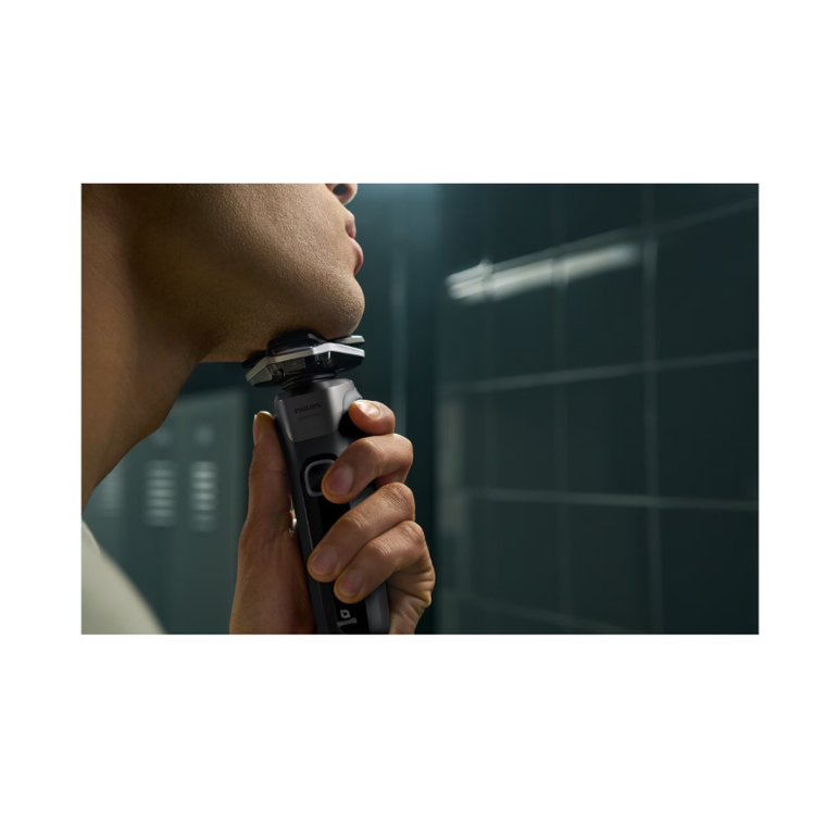 Aparat de barbierit philips shaver seria 5000 s5887/10, barbierit umed/uscat, tehnologie skiniq, fara fir, capete flexibile 360°, display led, senzor power adapt, lame auto-ascutire, lama de tuns integrata, 60 min, husa, gri carbon,  Aparate de tuns | electropc.ro