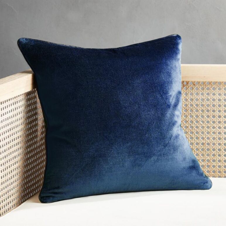 Fata de perna catifea 45x45 cm, sistem de inchidere cu fermoar, diverse culori disponibile. 100% poliester,  Fete de perna decorative | electropc.ro