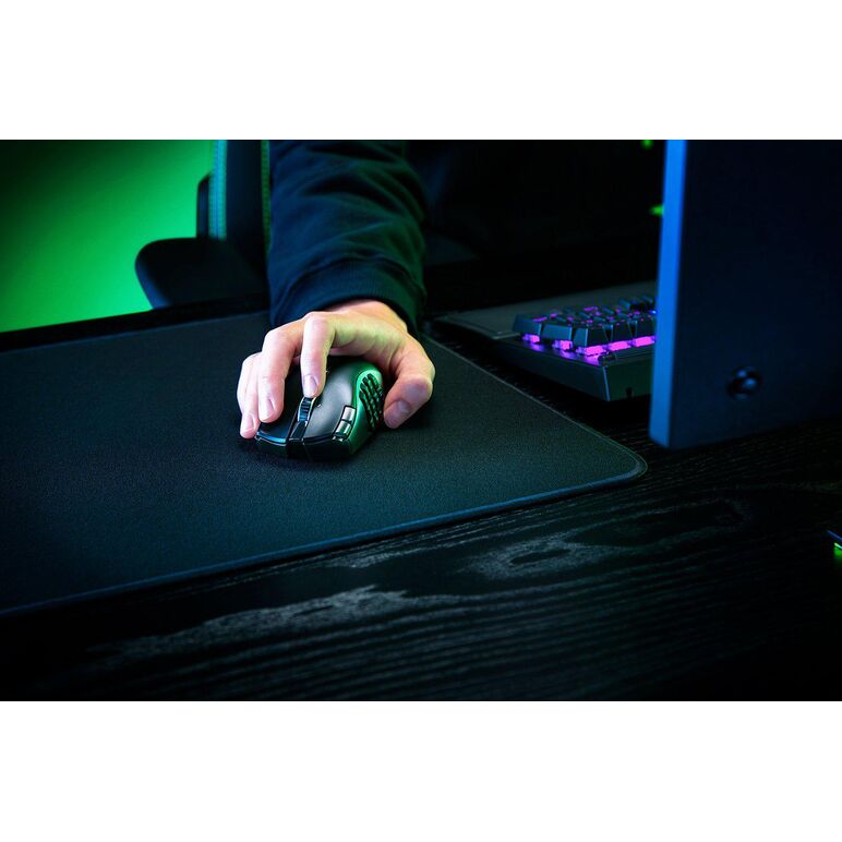 Mouse razer naga v2 hyperspeed  connectivity       razer hyperspeed wireless (2.4ghz)     bluetooth  battery life       up to 250 hours (on hyperspeed wireless)     up to 400 hours (on bluetooth)  rgb lighting  none sensor  focus pro 30k optical sensor ma,  Mouse | electropc.ro