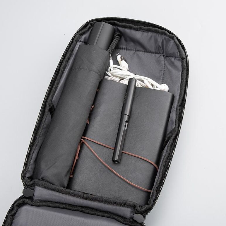 Geanta de umar serioux, smart travel st9611, dimensiuni 21 x 10 x 31 cm, rezistenta la apa, compartimet tableta pana la 7.9", bretea ajustabilă, material poliester,  Genti laptop | electropc.ro