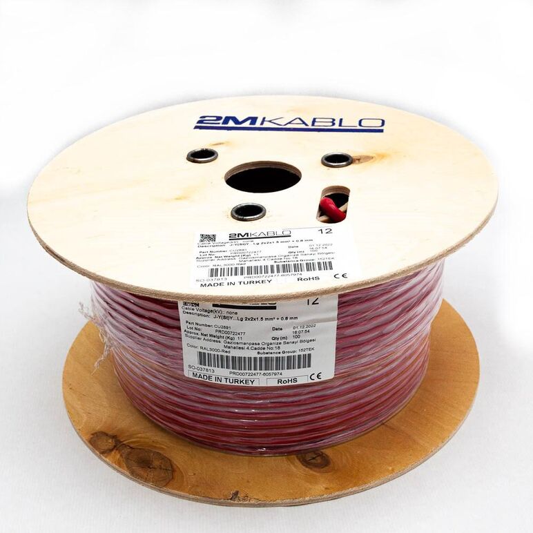 "cablu incendiu jy(st)y...lg 2x2x1.5 mm² + 0.8 mmproducator 2m kablo, 3t00000401-3-100diametru fir : 1.5 mmconductor torsadati in  perechi infasurate in banda pet, ecranaj al/pet, cupru 100%culori fire:  vde 0815manta: pvc, culoare ral3000-rosuambalare: t  3T00000401-3-100