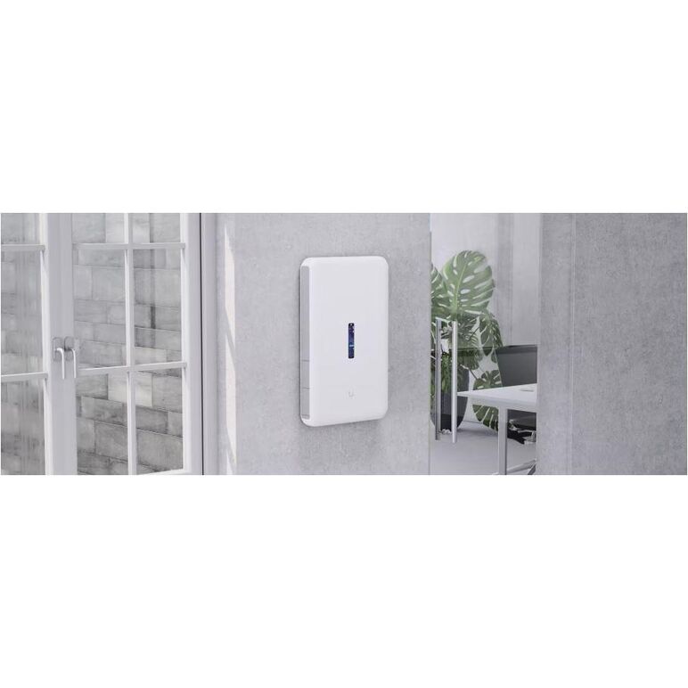 Ubiquiti udw all in one gateway access point poe, wi-fi6, dimensiuni: 549 x 342 x 62 mm, greutate: 8.6kg, materiale: policarbonat, otel galvanizat, aluminiu, procesor: quad-core arm® cortex®-a57 at 1.7 ghz, ram: 4 gb ddr4, stocare: 16gb emmc, 128 gb ssd i,  Access point & Range Ext. | electropc.ro