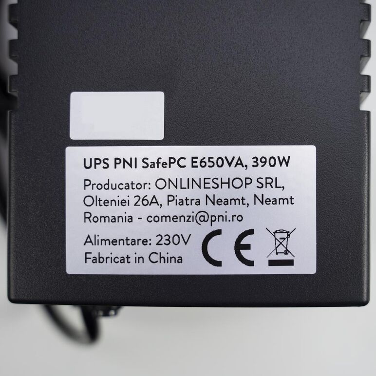 Ups pni safepc e650va, putere 390w, 1.8a, iesire 2 x 230v, ecran lcd acumulator 7.2a inclus, capacitate: 12v/7ah, timp backup: 8 minute (utilizare la jumatate din capacitate), durata reincarcare: 8h, dimensiuni: 295 x 135 x 90 mm / 4.6 kg.,  UPS | electropc.ro